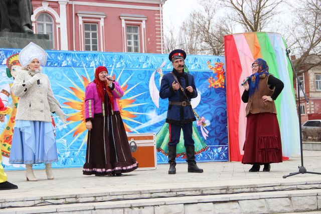 Начало театральной постановки.