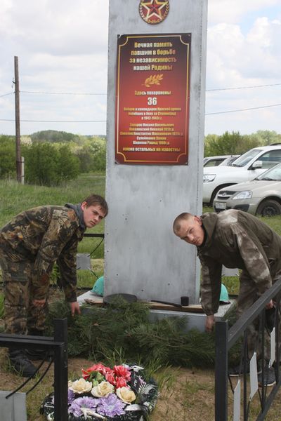 В сердцах молодых казаков память о подвигах дедов останется навечно.